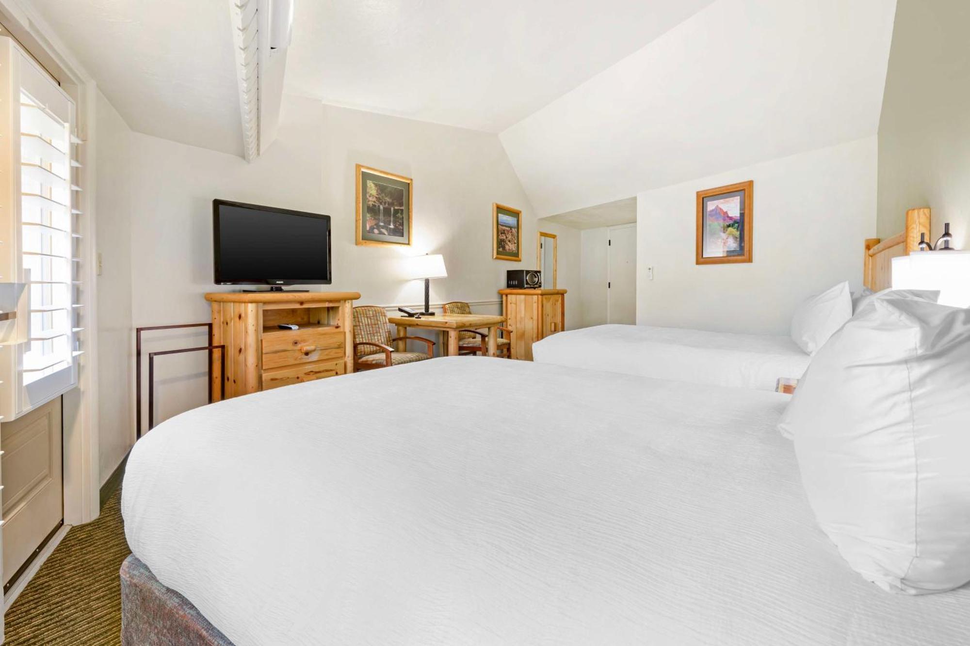 Western East Zion Thunderbird Motel 3*