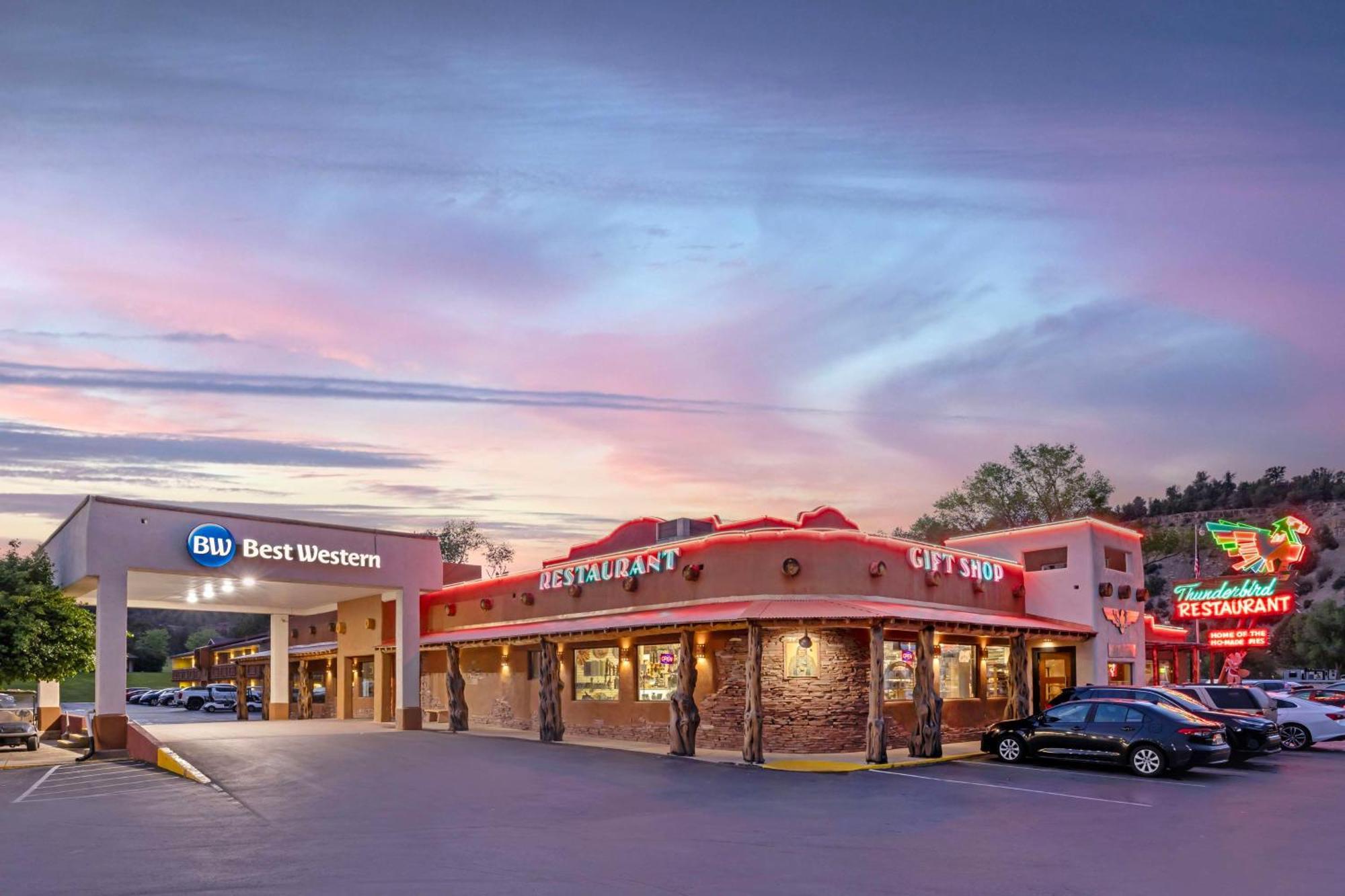 Western East Zion Thunderbird Motel